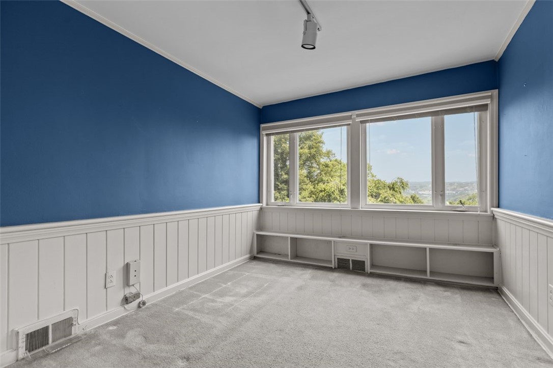 Squirrel Hill, Pennsylvania, 15217, United States, 5 Bedrooms Bedrooms, ,4 BathroomsBathrooms,Residential,For Sale,1956769