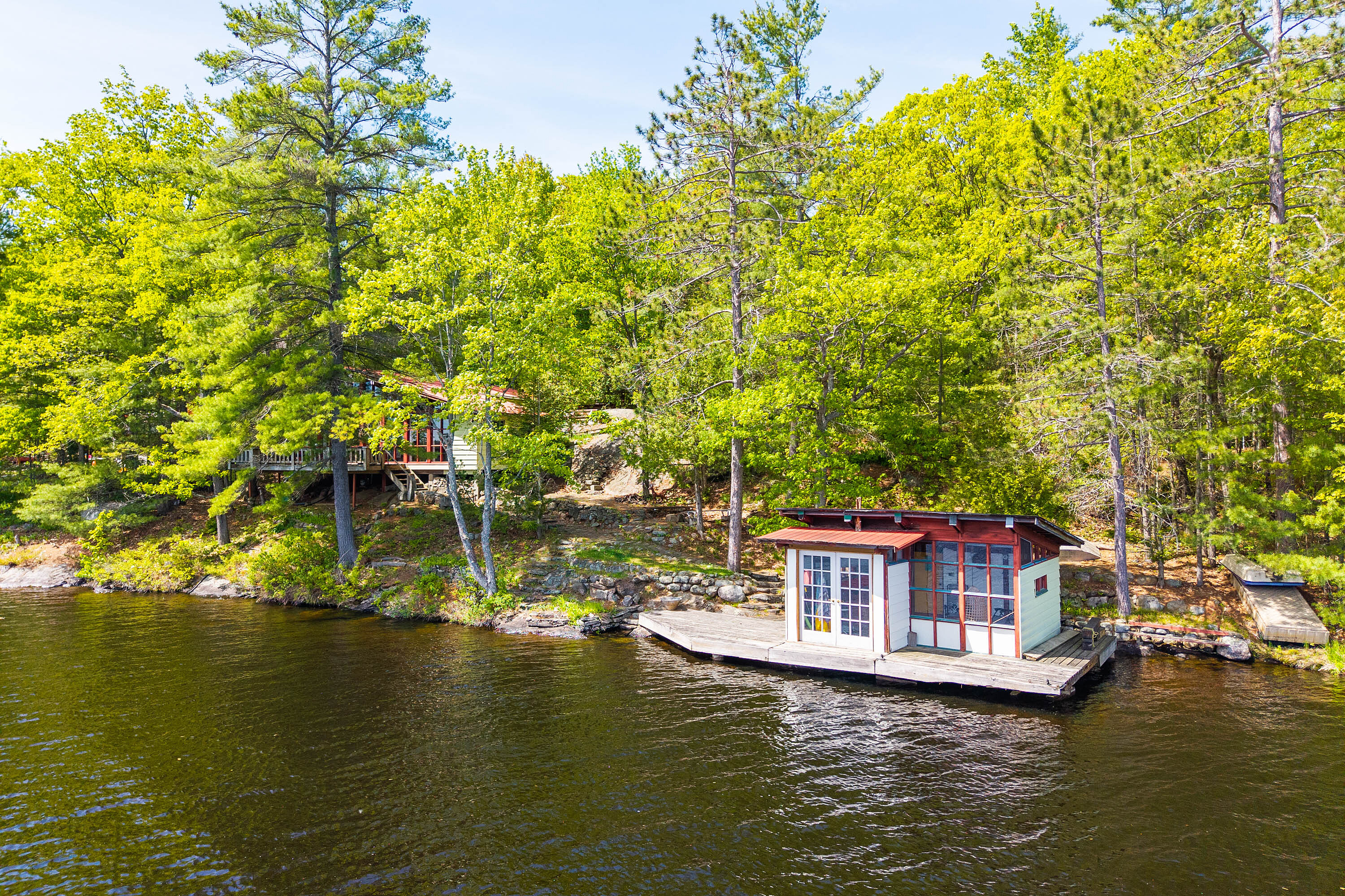  Timeless Kahshe Lake Cottage - 物件實景