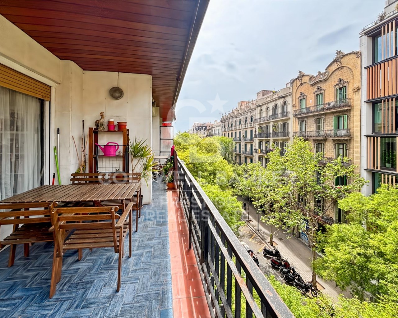 Barcelona, Catalonia, ES, 4 Bedrooms Bedrooms, ,2 BathroomsBathrooms,Residential,For Sale,1766813