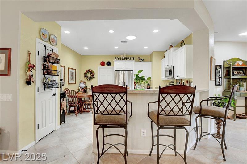 Las Vegas, Nevada, 89138, United States, 3 Bedrooms Bedrooms, ,1 BathroomBathrooms,Residential,For Sale,1861755