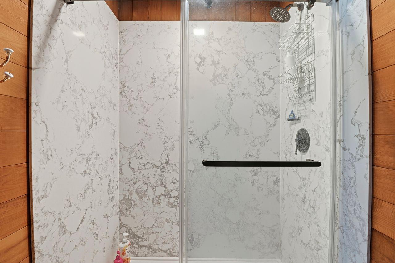 Soda Springs, California, 95728, United States, 3 Bedrooms Bedrooms, ,2 BathroomsBathrooms,Residential,For Sale,1998980