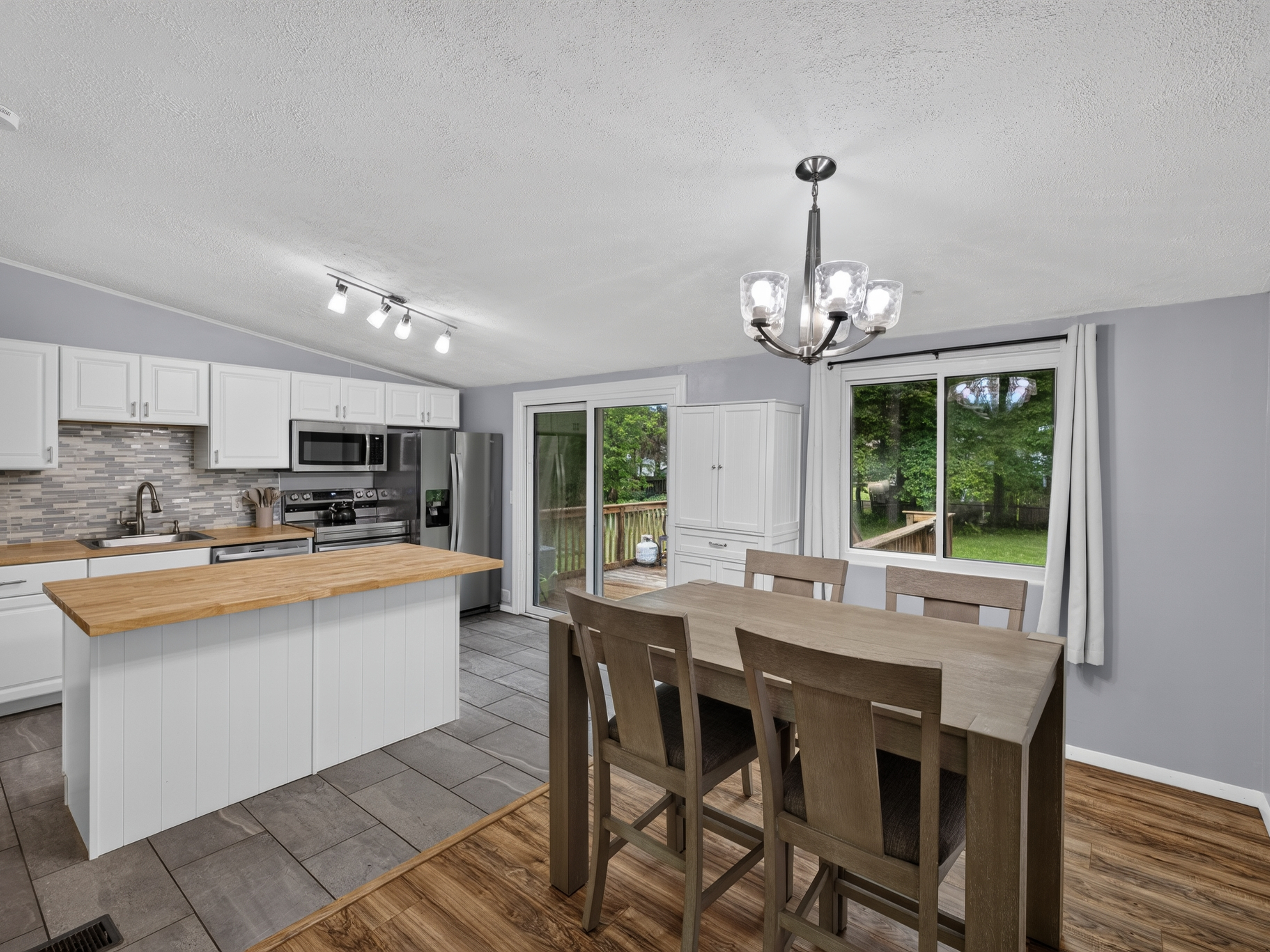  Discover the ideal blend of space and everyday convenience - 物件實景