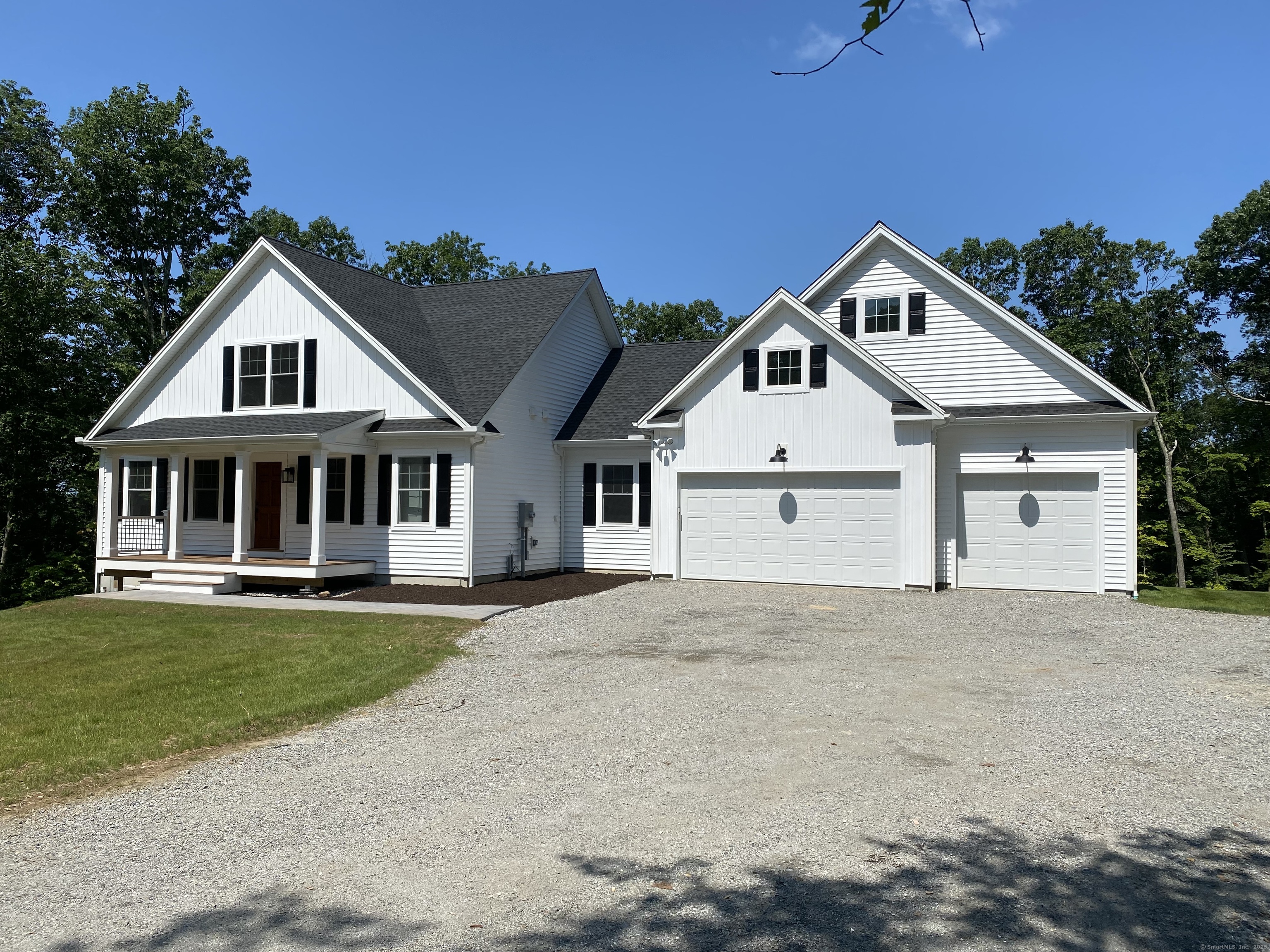 Southbury, Connecticut, 06488, United States, 4 Bedrooms Bedrooms, ,3 BathroomsBathrooms,Residential,For Sale,1941741