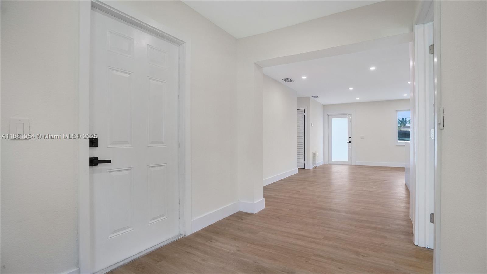 Sunrise, Florida, 33322, United States, 3 Bedrooms Bedrooms, ,2 BathroomsBathrooms,Residential,For Sale,1950754