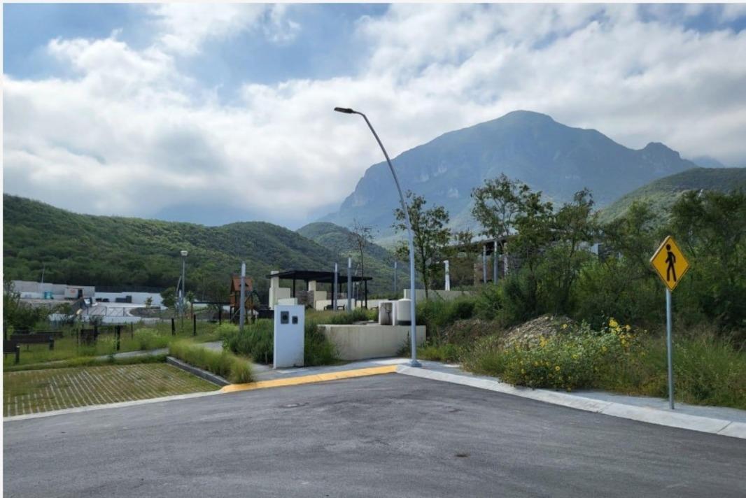 Cima, Monterrey, Nuevo León, 64989, Mexico, 4 Bedrooms Bedrooms, ,4 BathroomsBathrooms,Residential,For Sale,Cima,1619416