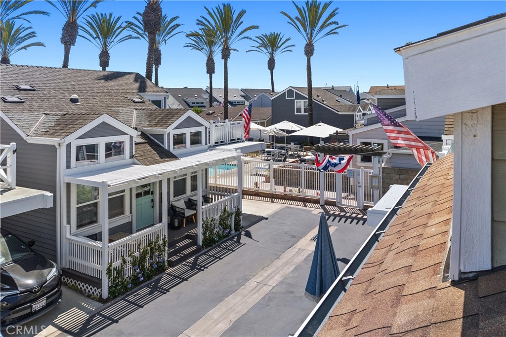 Newport Beach, California, 92663, United States, 2 Bedrooms Bedrooms, ,2 BathroomsBathrooms,Residential,For Sale,1877263