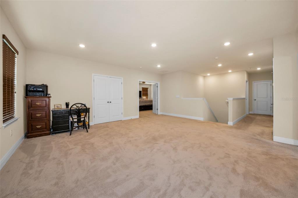 Apollo Beach, Florida, 33572, United States, 4 Bedrooms Bedrooms, ,3 BathroomsBathrooms,Residential,For Sale,1991637