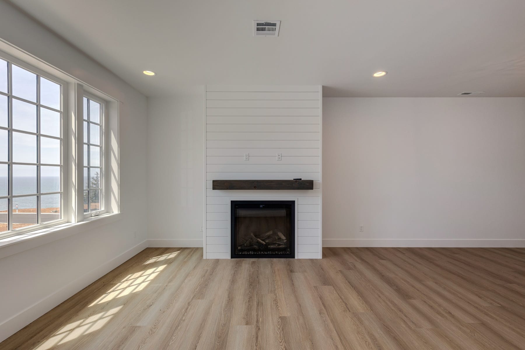  413 NE Moonwake Lane #16 Depoe Bay, OR 97341 - 物件實景