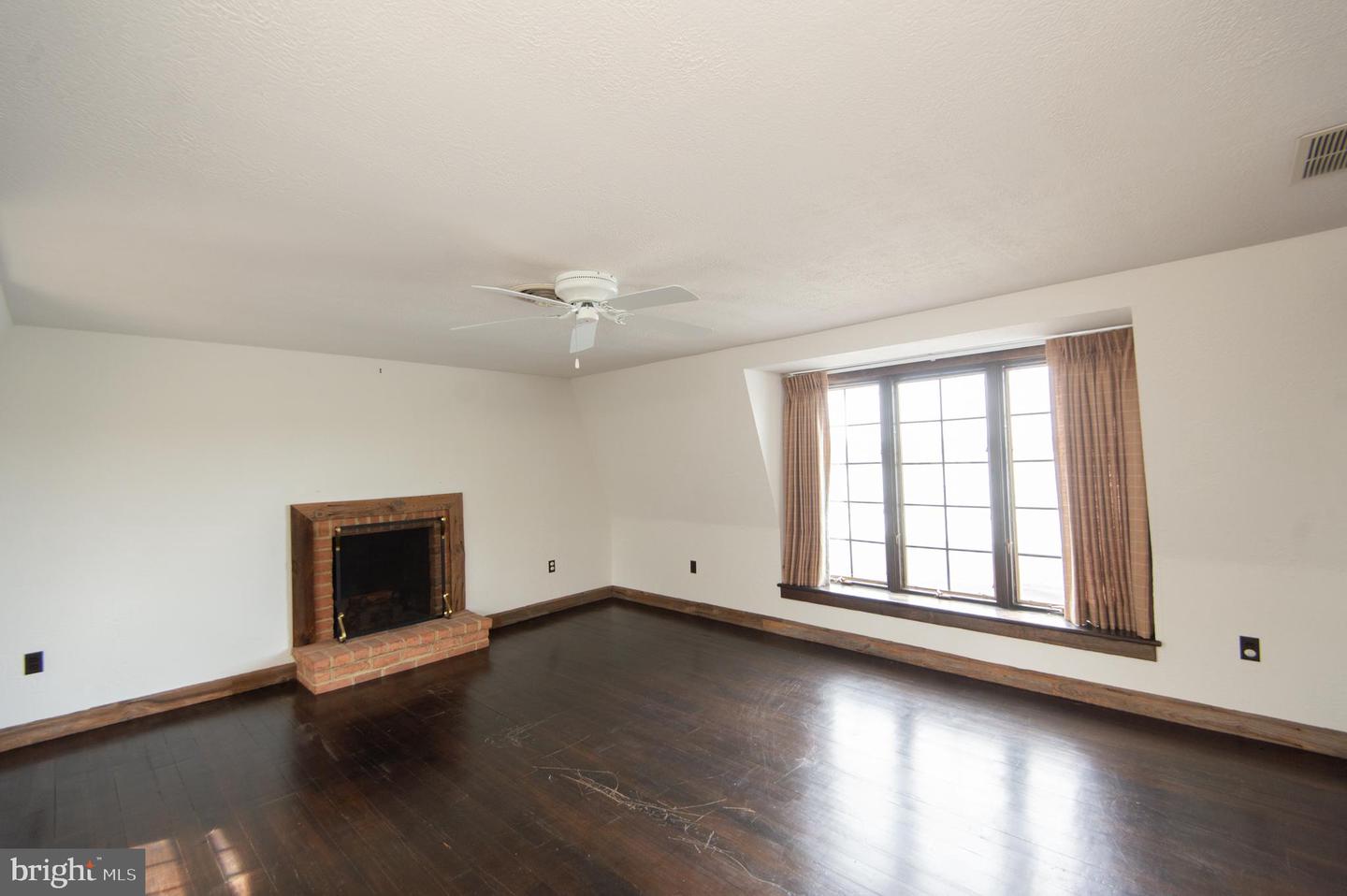 Royal Oak, Maryland, 21662, United States, 3 Bedrooms Bedrooms, ,4 BathroomsBathrooms,Residential,For Sale,1991591