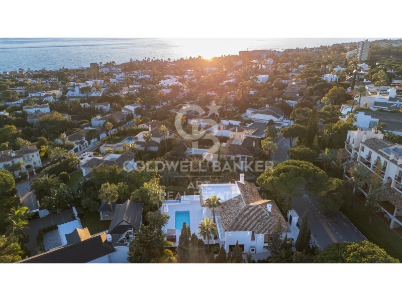 Marbella, Andalusia, ES, 4 Bedrooms Bedrooms, ,4 BathroomsBathrooms,Residential,For Sale,1793711
