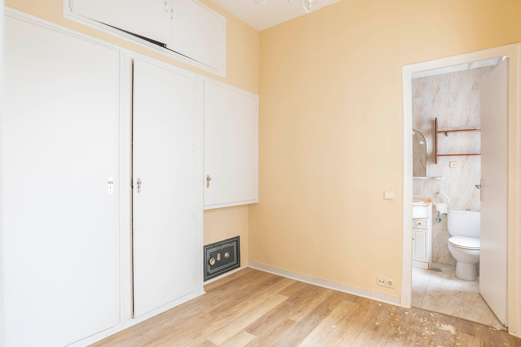  Apartment in El Viso to renovate - 物件實景