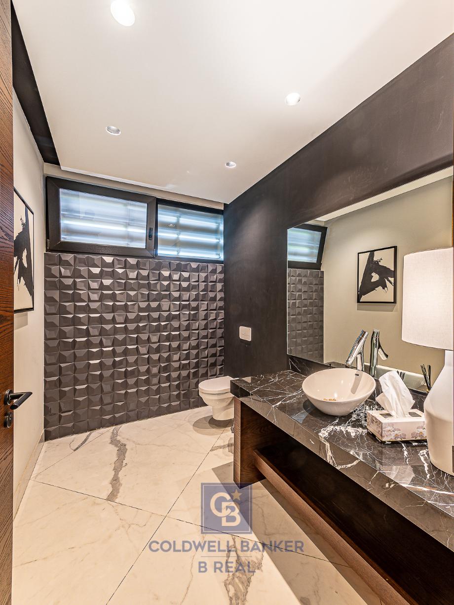 Lerma, Estado de méxico, 52005, Mexico, 6 Bedrooms Bedrooms, ,8 BathroomsBathrooms,Residential,For Sale,1739270