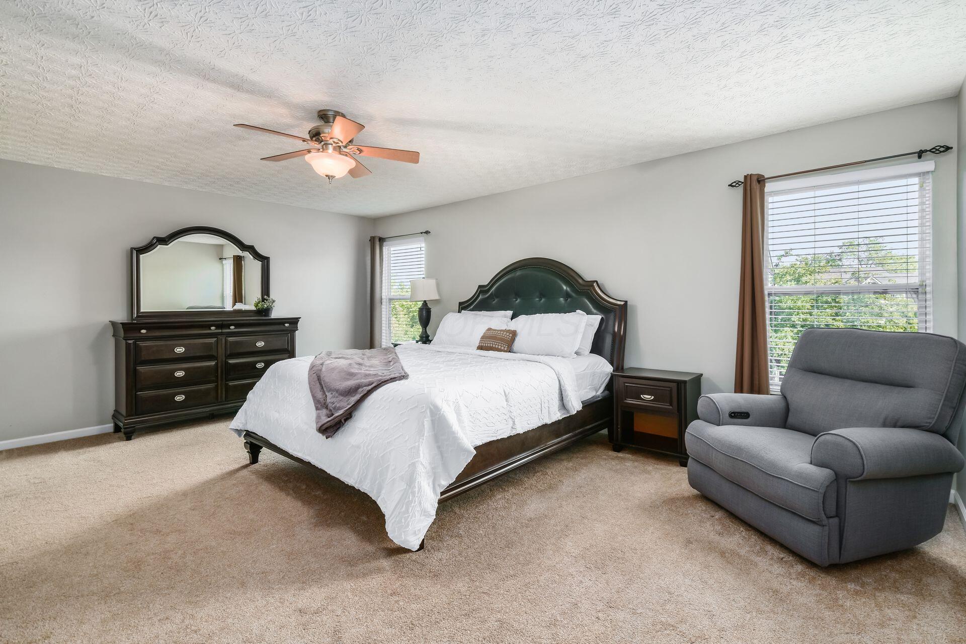 Hilliard, Ohio, 43026, United States, 4 Bedrooms Bedrooms, ,4 BathroomsBathrooms,Residential,For Sale,1965568