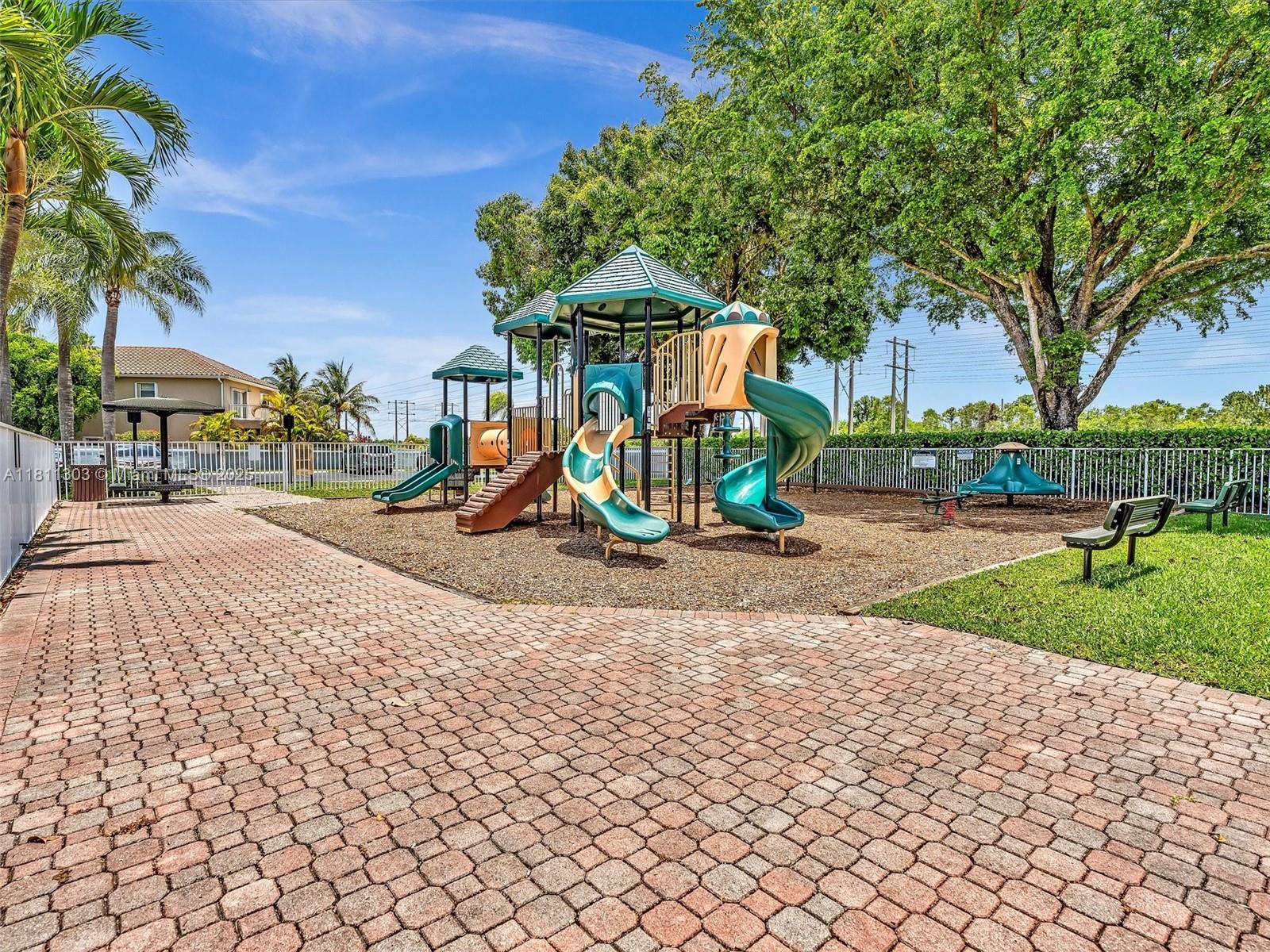 Miami, Florida, 33186, United States, 4 Bedrooms Bedrooms, ,2 BathroomsBathrooms,Residential,For Sale,1838976