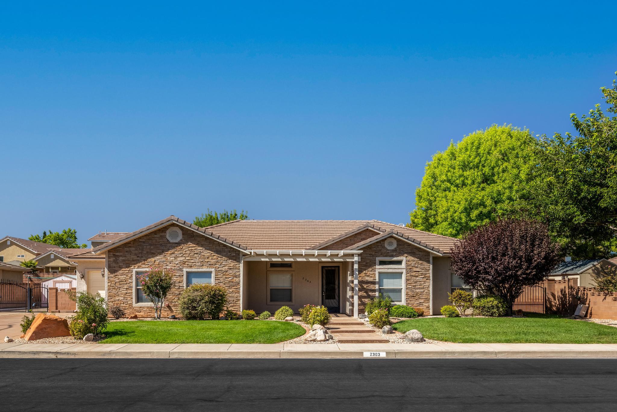 Santa Clara, Utah, 84765, United States, 4 Bedrooms Bedrooms, ,Residential,For Sale,1957672