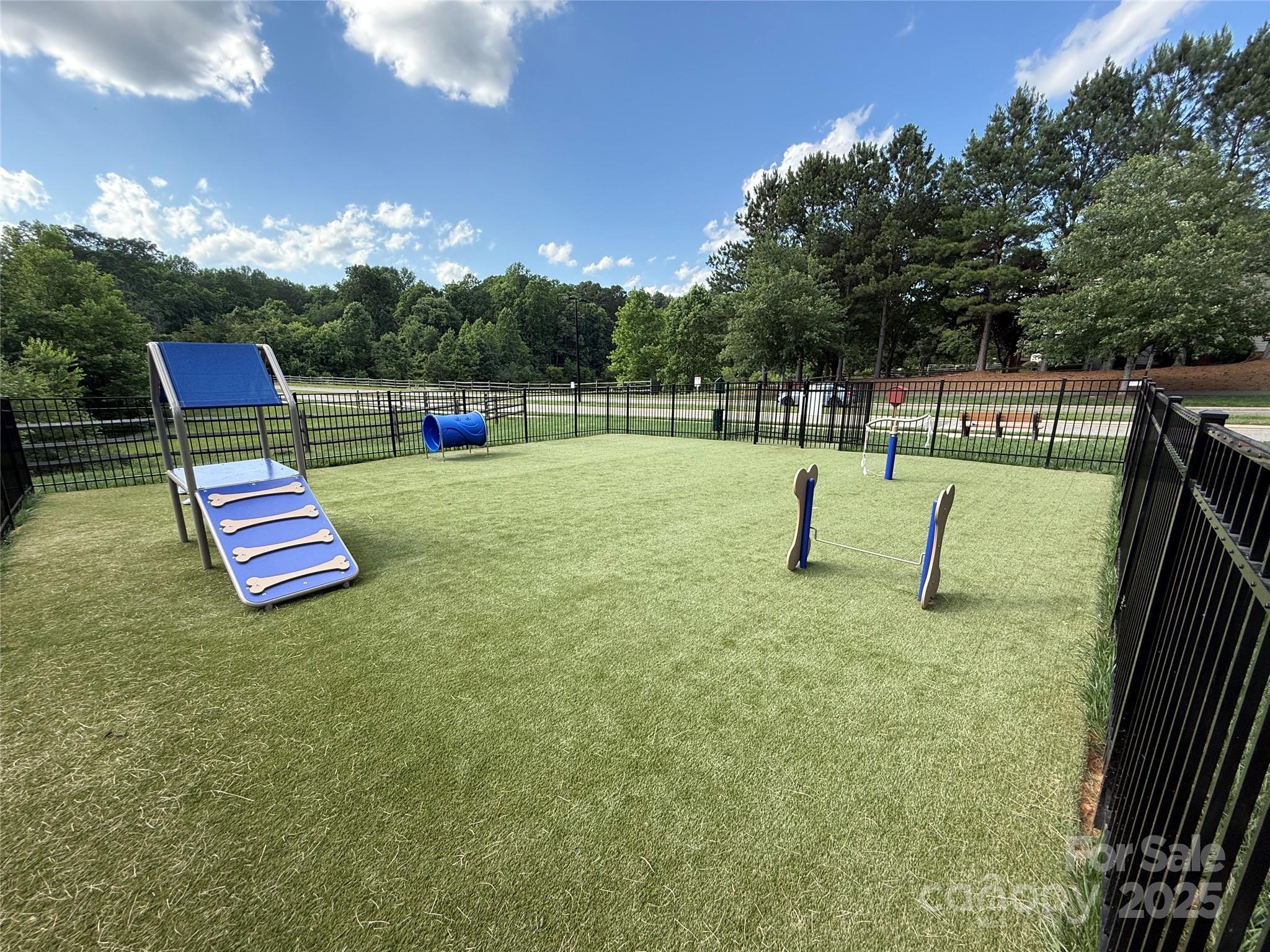 Mooresville, North Carolina, 28117, United States, 5 Bedrooms Bedrooms, ,3 BathroomsBathrooms,Residential,For Sale,1827800
