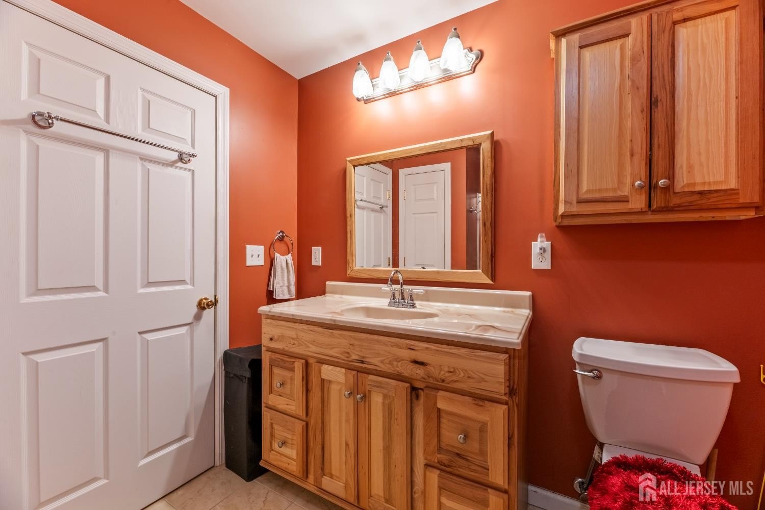 Edison, New Jersey, 08820, United States, 4 Bedrooms Bedrooms, ,2 BathroomsBathrooms,Residential,For Sale,1921725