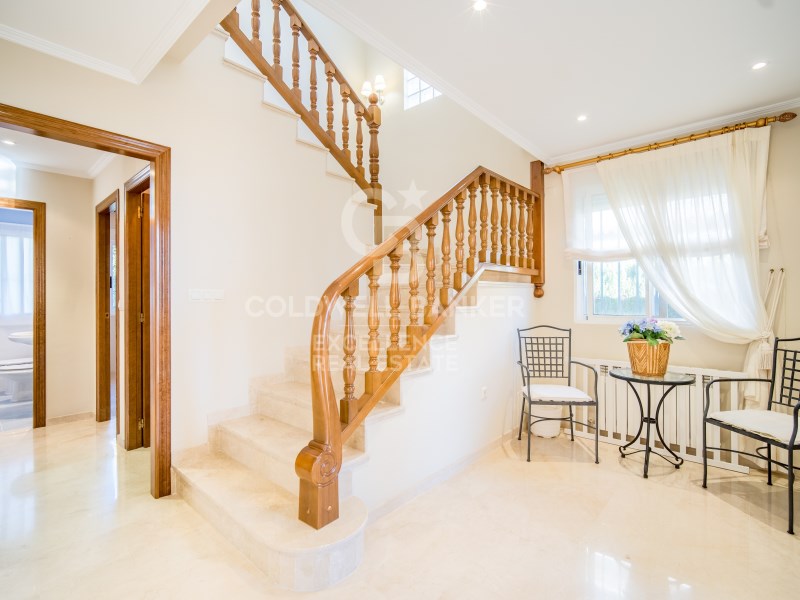 Valencia, Paterna, La Ca?ada Valencia, Paterna, La, Paterna, Comunidad Valenciana, ES, 5 Bedrooms Bedrooms, ,3 BathroomsBathrooms,Residential,For Sale,Valencia, Paterna, La Ca?ada Valencia, Paterna, La,1672423