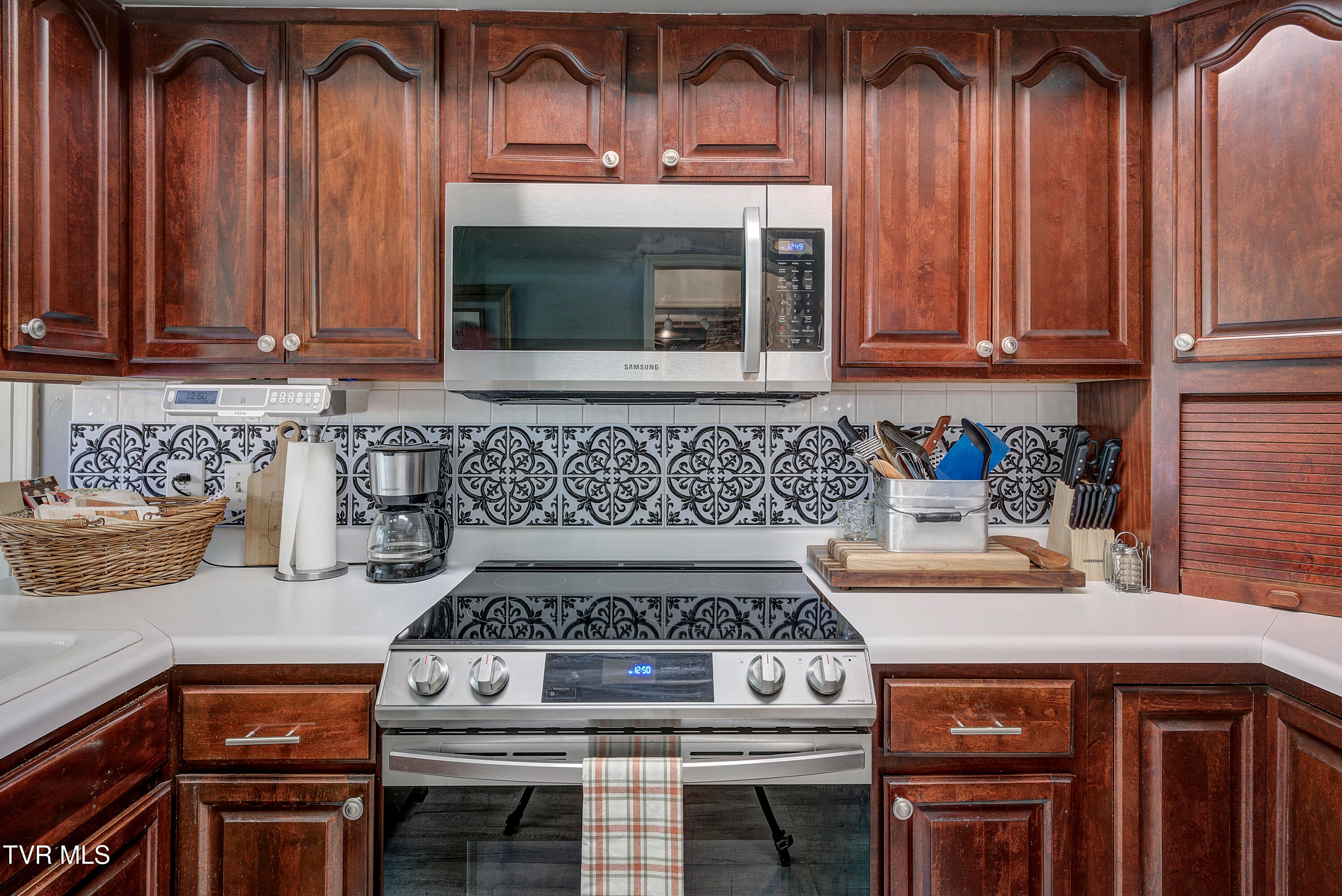 Kingsport, Tennessee, 37663, United States, 5 Bedrooms Bedrooms, ,3 BathroomsBathrooms,Residential,For Sale,1940461