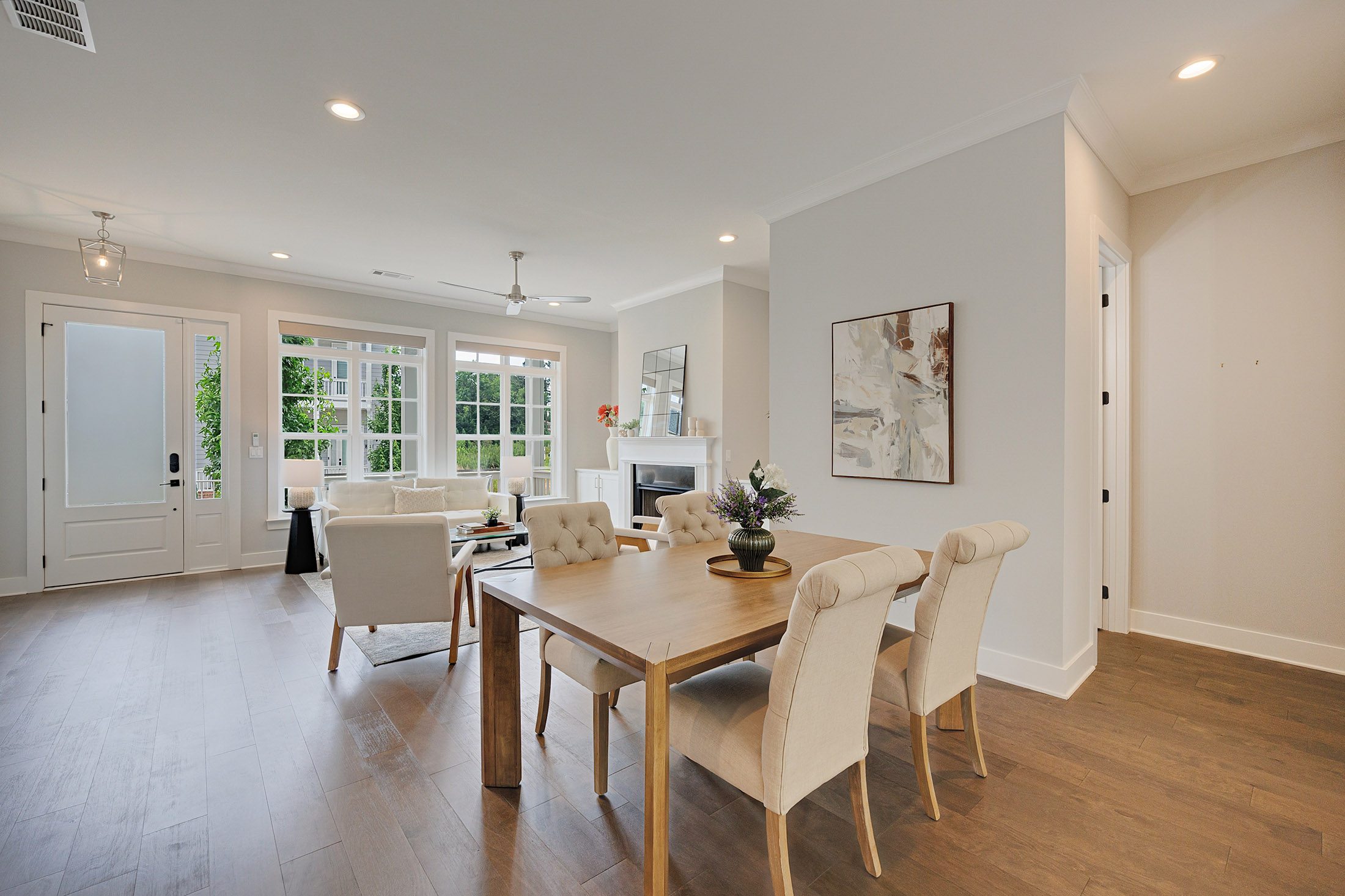  Sophisticated Design With Thoughtfully Curated Finishes - 物件實景