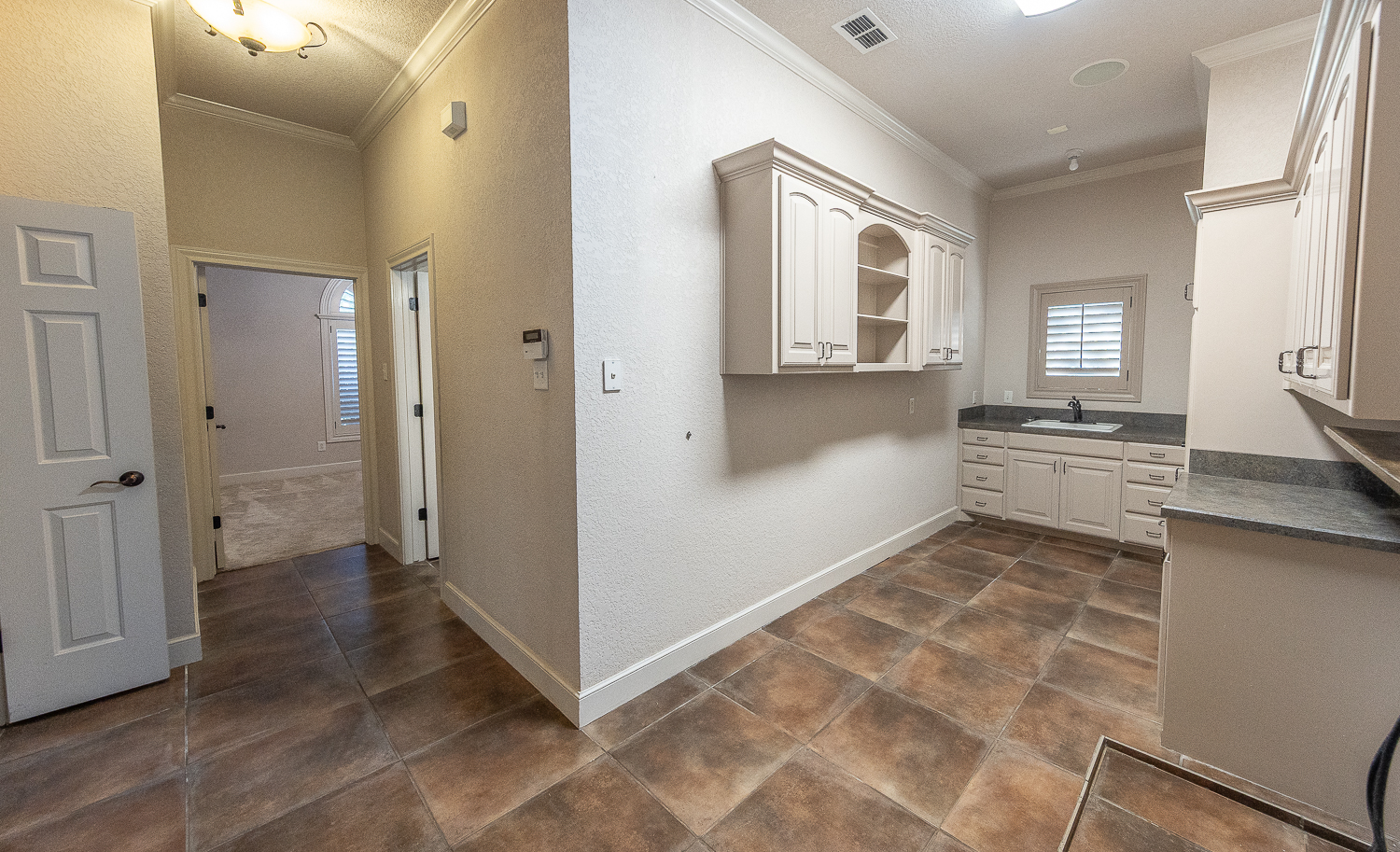 Lubbock, Texas, 79424, United States, 4 Bedrooms Bedrooms, ,5 BathroomsBathrooms,Residential,For Sale,1934203