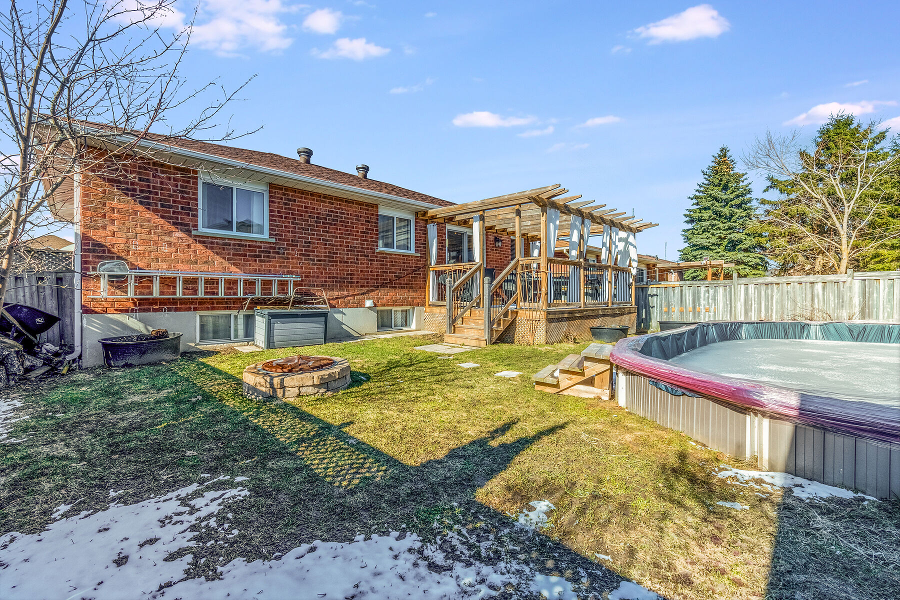  Raised Bungalow with Pool - 物件實景