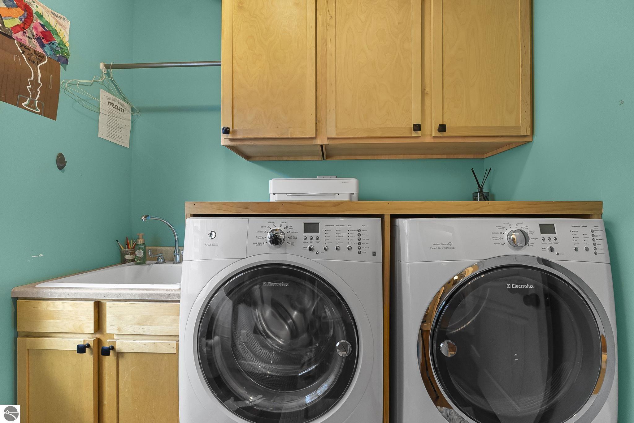 Traverse City, Michigan, 49685, United States, 9 Bedrooms Bedrooms, ,5 BathroomsBathrooms,Residential,For Sale,1995460