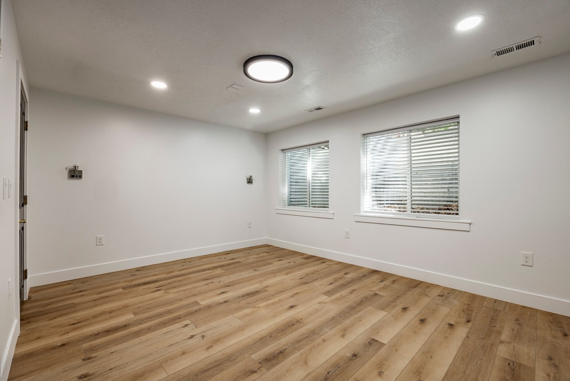  Rare 5-Bedroom Heber City Home with Garage, Private Yard and No HOA - 物件實景