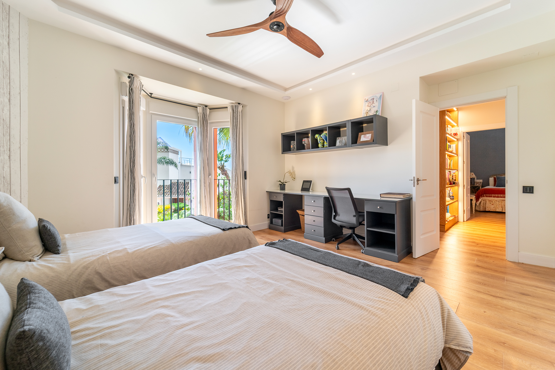  Charming Andalusian-style villa in Altos de Puente Romano, Golden Mile - 物件實景