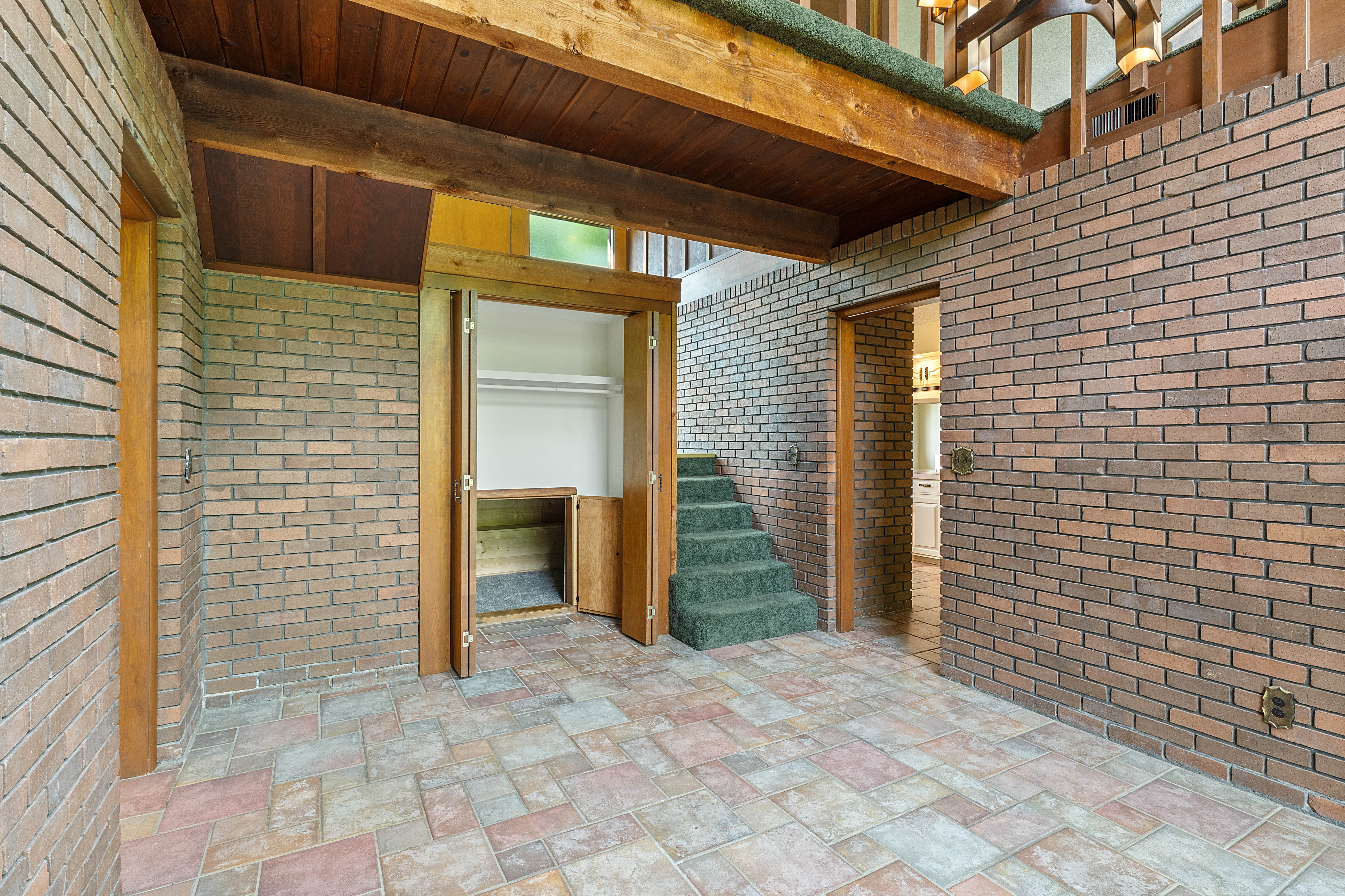 Bentonville, Arkansas, 72712, United States, 3 Bedrooms Bedrooms, ,2 BathroomsBathrooms,Residential,For Sale,1846586