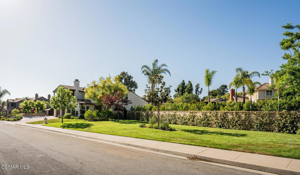 Simi Valley, California, 93065, United States, 4 Bedrooms Bedrooms, ,4 BathroomsBathrooms,Residential,For Sale,2007456