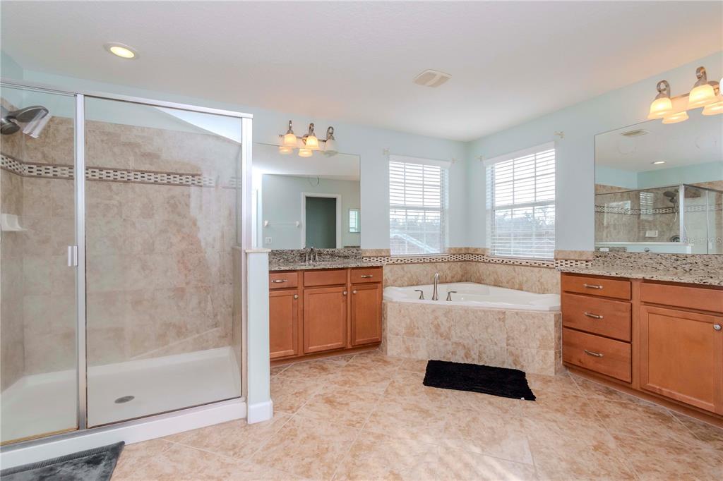 Wimauma, Florida, 33598, United States, 6 Bedrooms Bedrooms, ,4 BathroomsBathrooms,Residential,For Sale,1875552