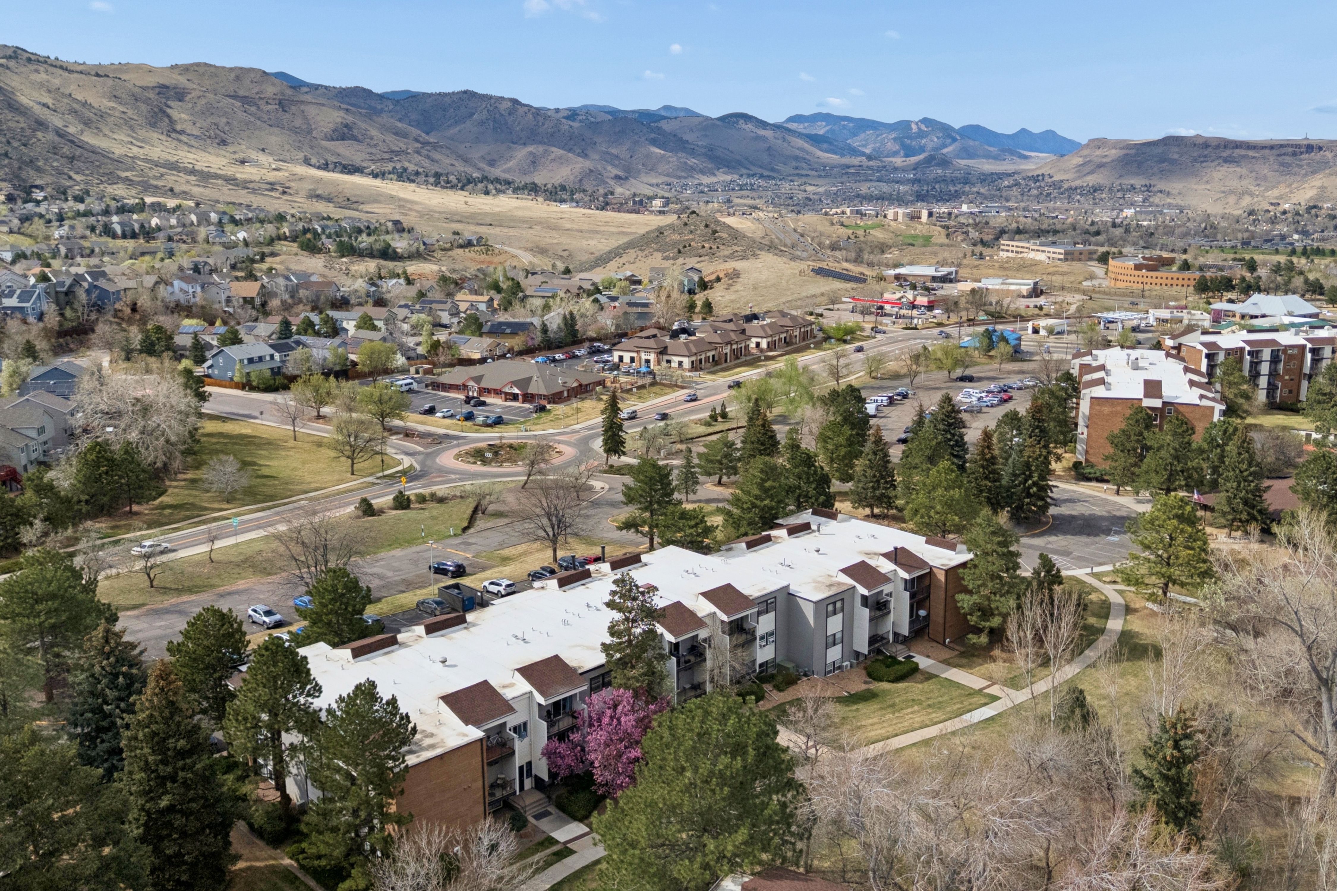  Move-In Ready Condo In Prime Golden Location - 物件實景