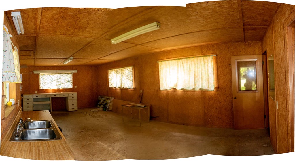 Fredericksburg, Texas, 78624, United States, 3 Bedrooms Bedrooms, ,4 BathroomsBathrooms,Residential,For Sale,1983806