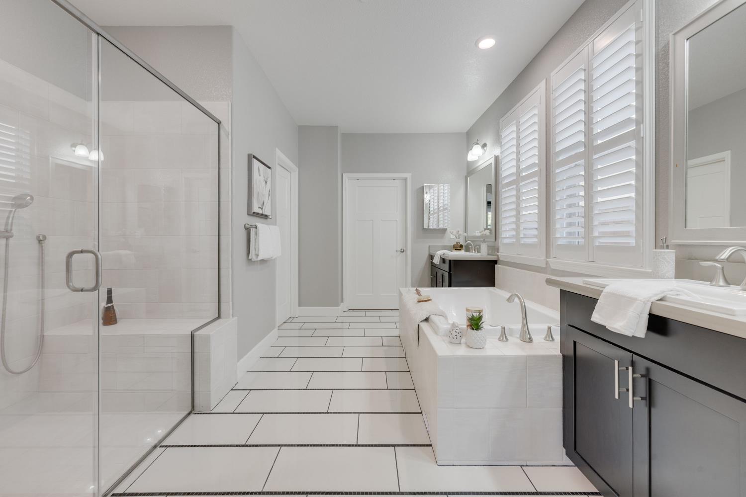 El Dorado Hills, California, 95762, United States, 3 Bedrooms Bedrooms, ,3 BathroomsBathrooms,Residential,For Sale,1987494