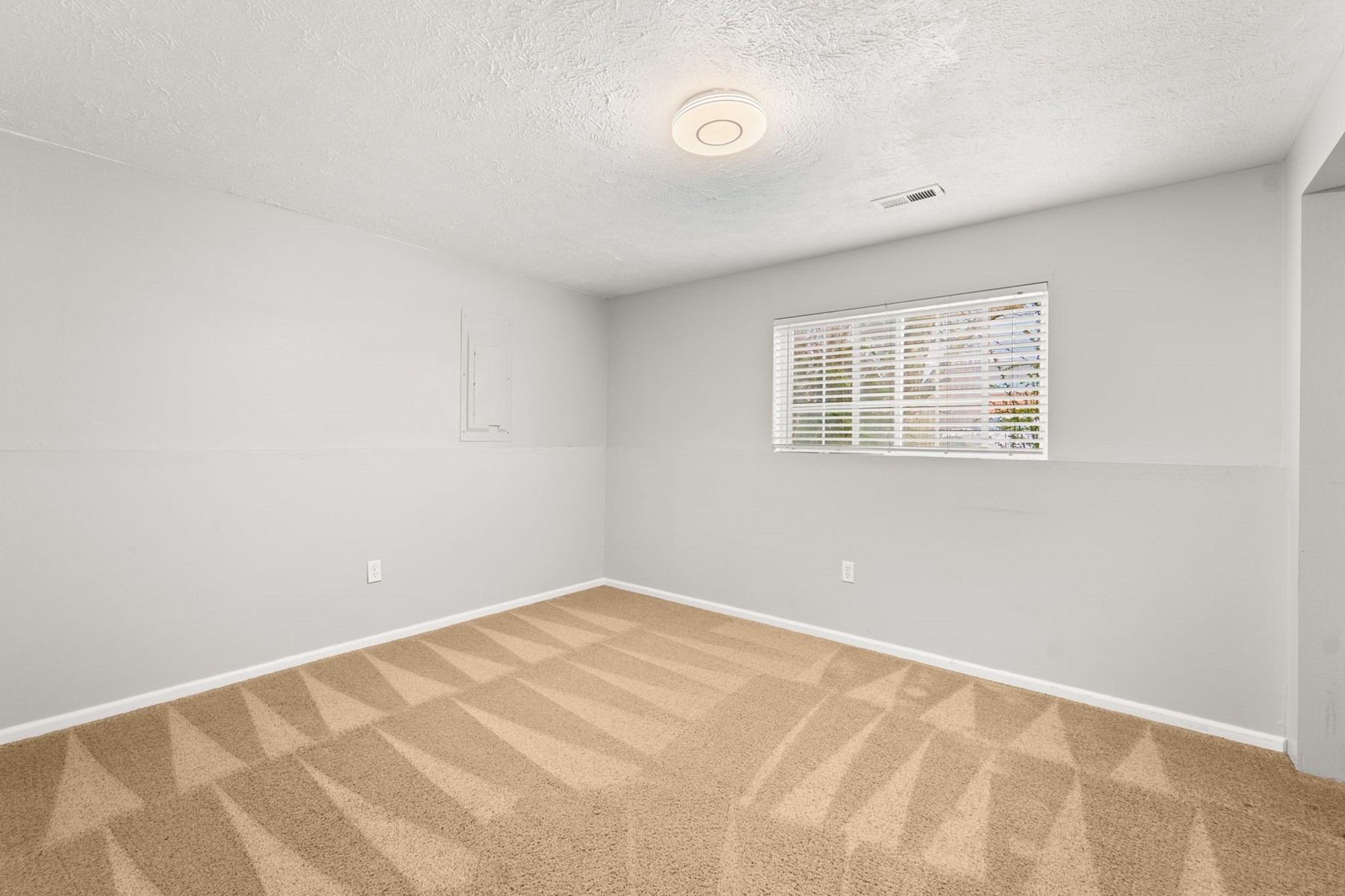  12823 N Pittsburg Ave - 物件實景