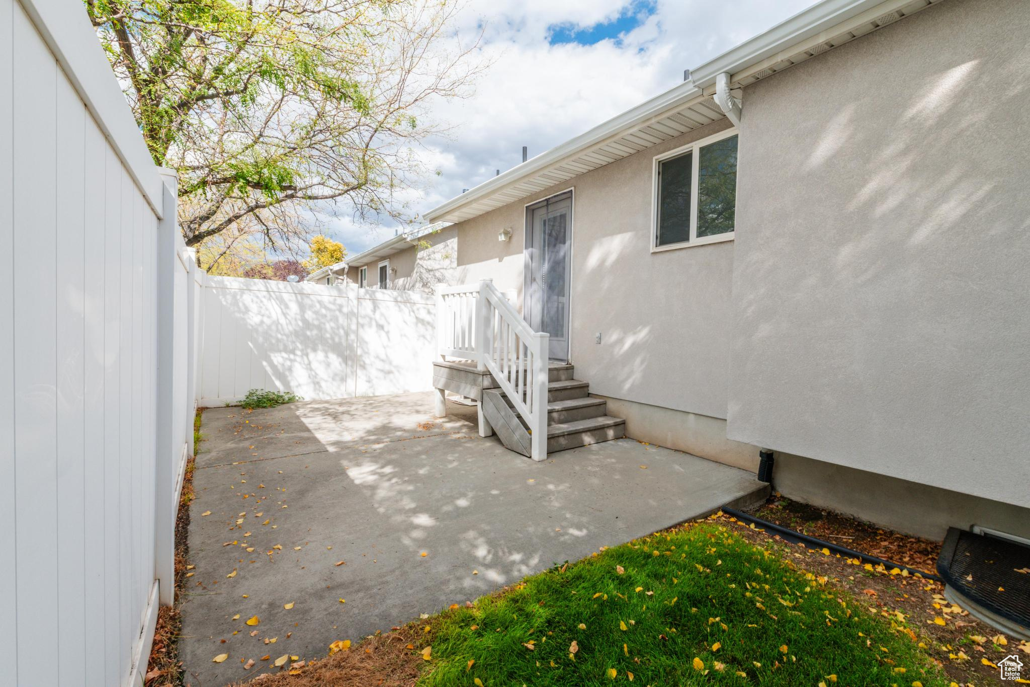 Orem, Utah, 84057, United States, 5 Bedrooms Bedrooms, ,2 BathroomsBathrooms,Residential,For Sale,1960499