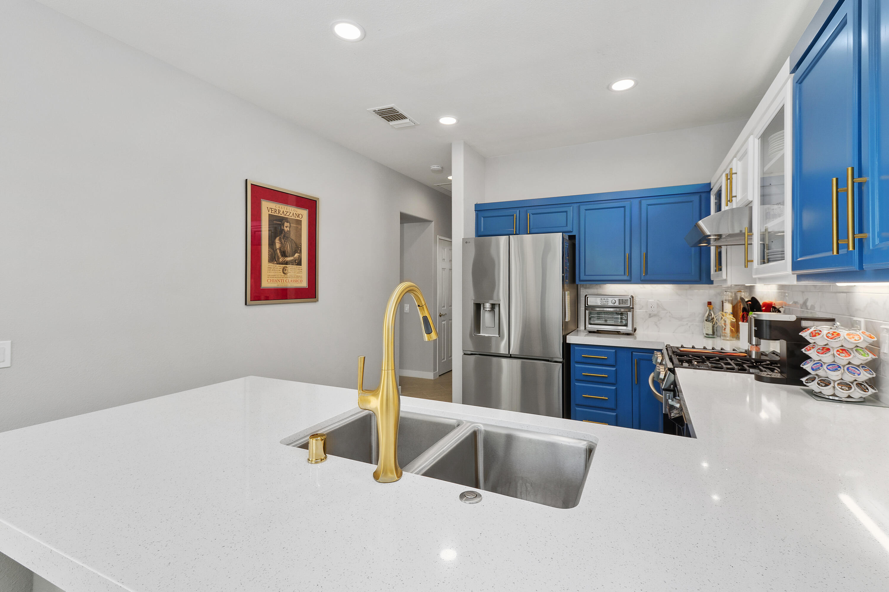 Palm Desert, California, 92211, United States, 2 Bedrooms Bedrooms, ,2 BathroomsBathrooms,Residential,For Sale,1955096