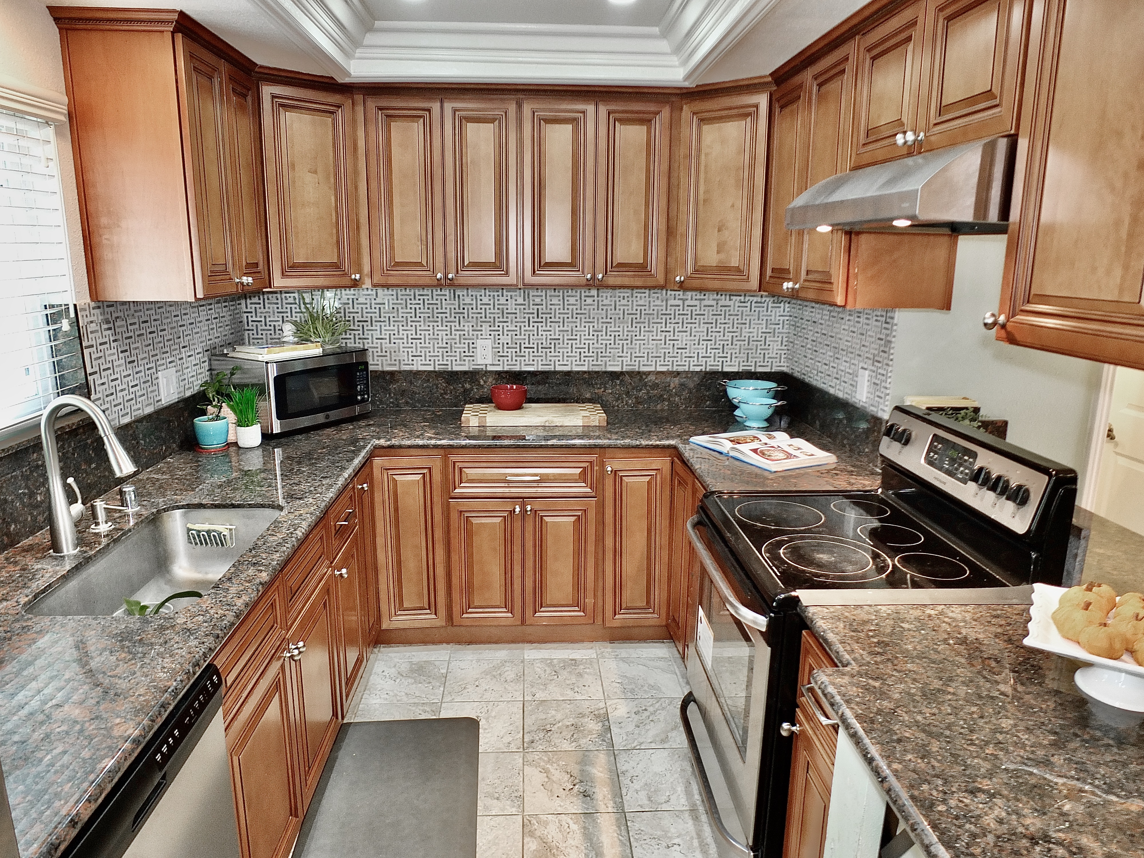 Gardena, California, 90247, United States, 2 Bedrooms Bedrooms, ,3 BathroomsBathrooms,Residential,For Sale,1905647