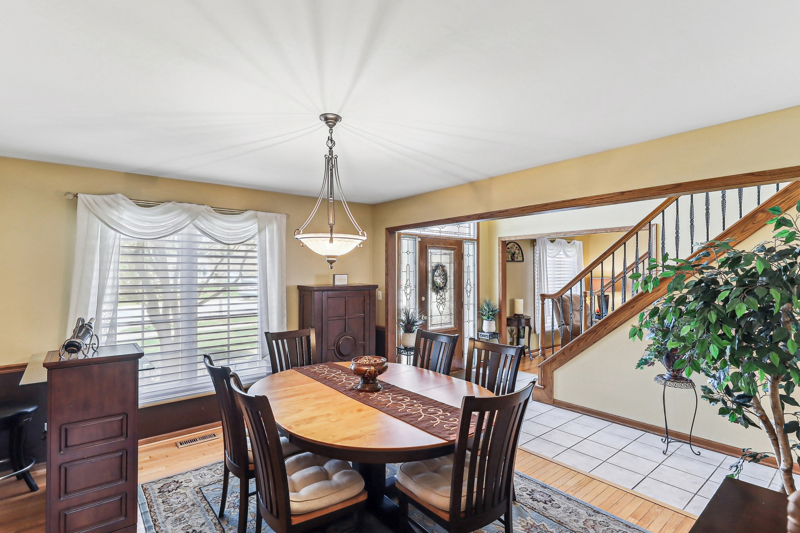 Orland Park, Illinois, 60467, United States, 5 Bedrooms Bedrooms, ,4 BathroomsBathrooms,Residential,For Sale,1784199