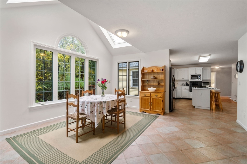 Marlborough, Massachusetts, 01752, United States, 4 Bedrooms Bedrooms, ,3 BathroomsBathrooms,Residential,For Sale,1995597