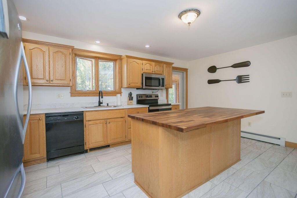 Jay, Maine, 04239, United States, 4 Bedrooms Bedrooms, ,3 BathroomsBathrooms,Residential,For Sale,1954491