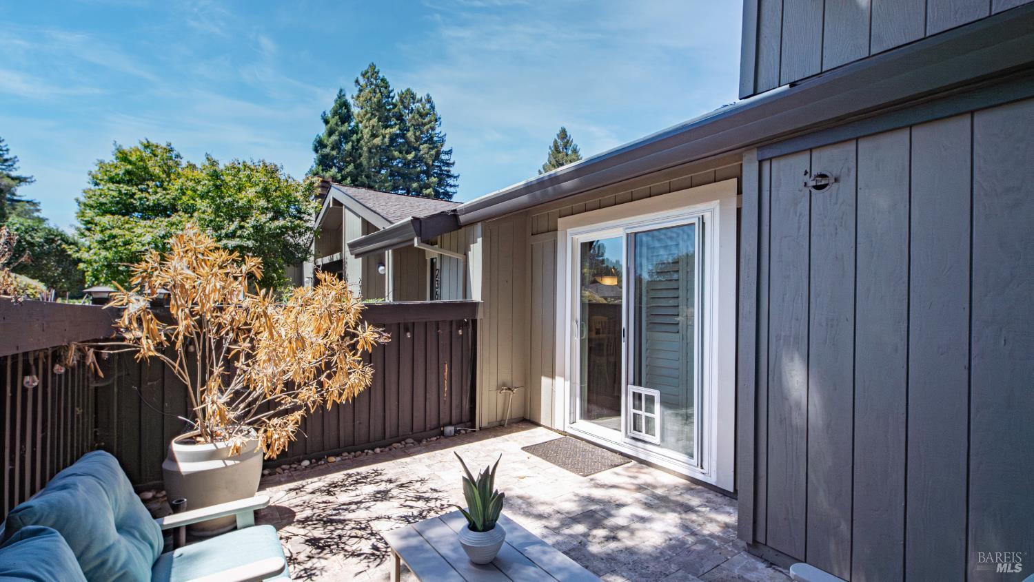 Napa, California, 94559, United States, 3 Bedrooms Bedrooms, ,2 BathroomsBathrooms,Residential,For Sale,1911300