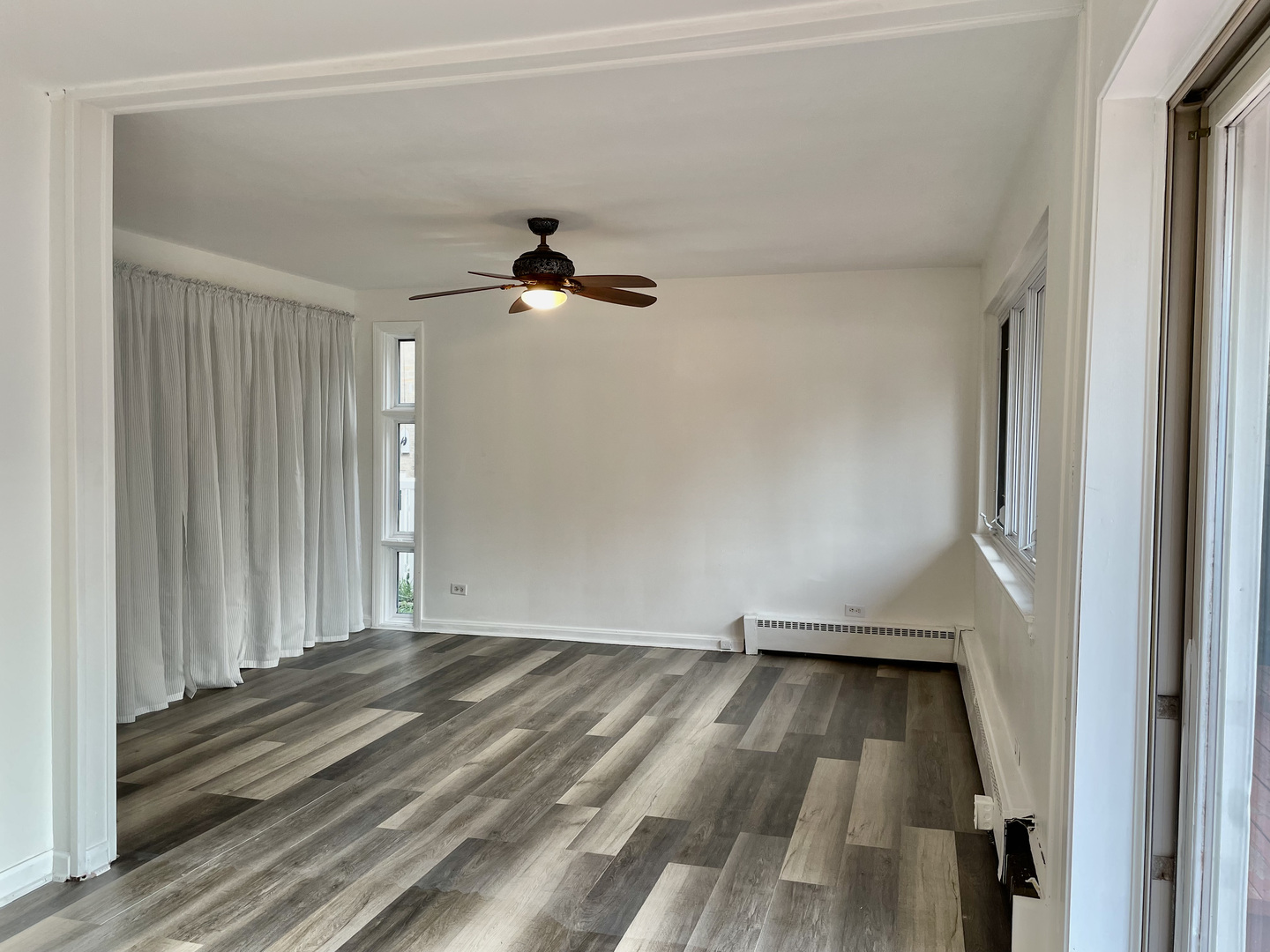 Skokie, Illinois, 60076, United States, 3 Bedrooms Bedrooms, ,3 BathroomsBathrooms,Residential,For Sale,1932038