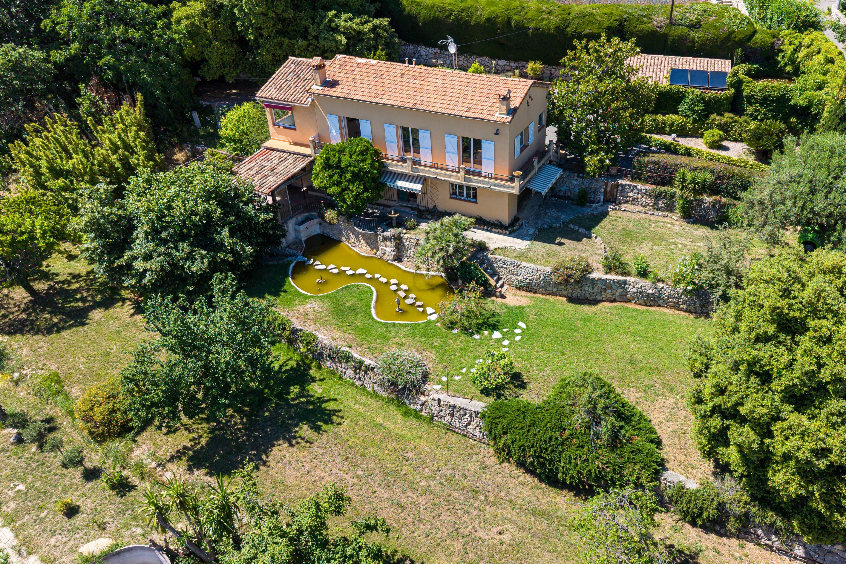  Sea view property with development potential in Vence - 物件實景