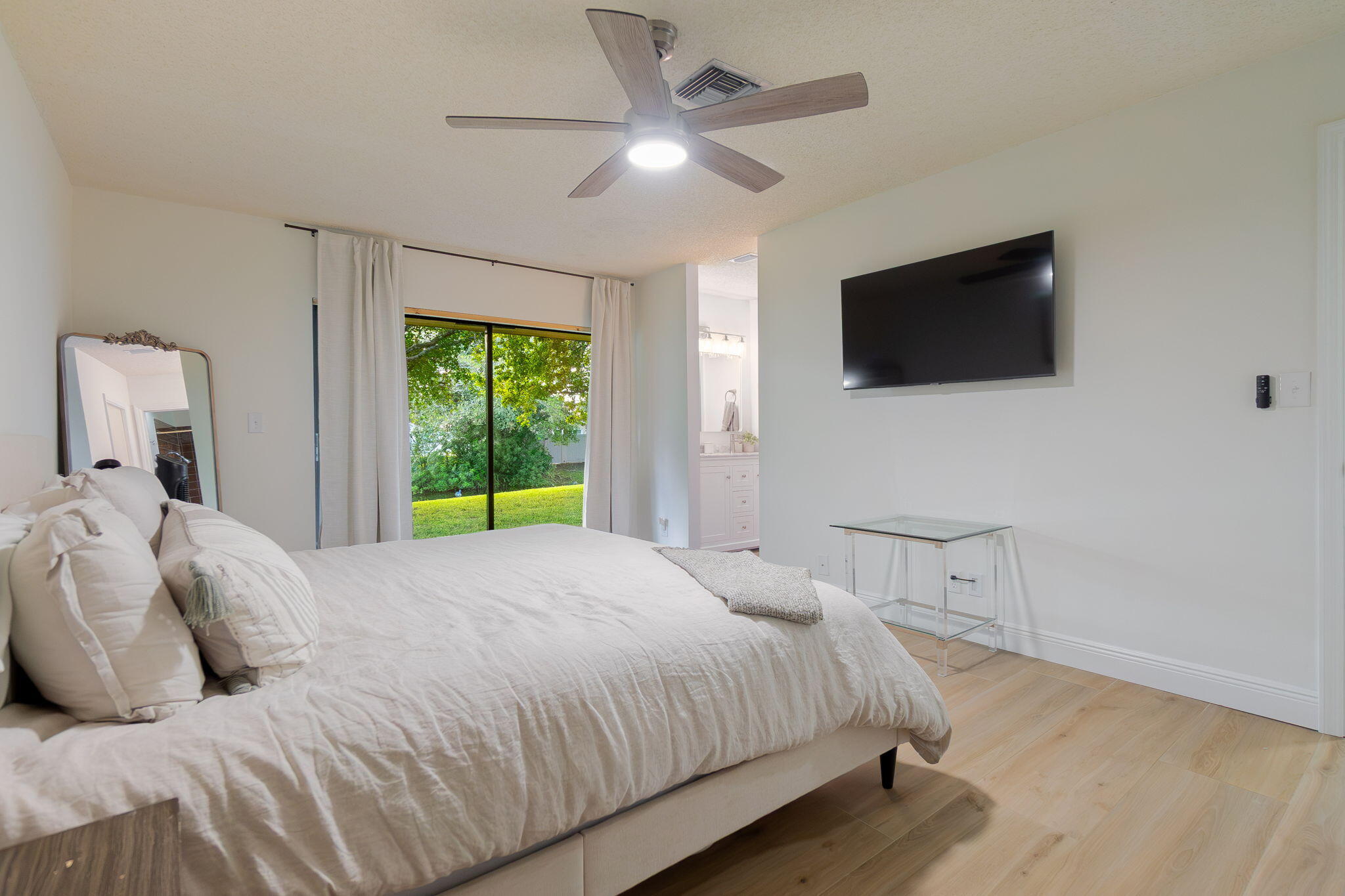 Boca Raton, Florida, 33433, United States, 3 Bedrooms Bedrooms, ,2 BathroomsBathrooms,Residential,For Sale,1989497