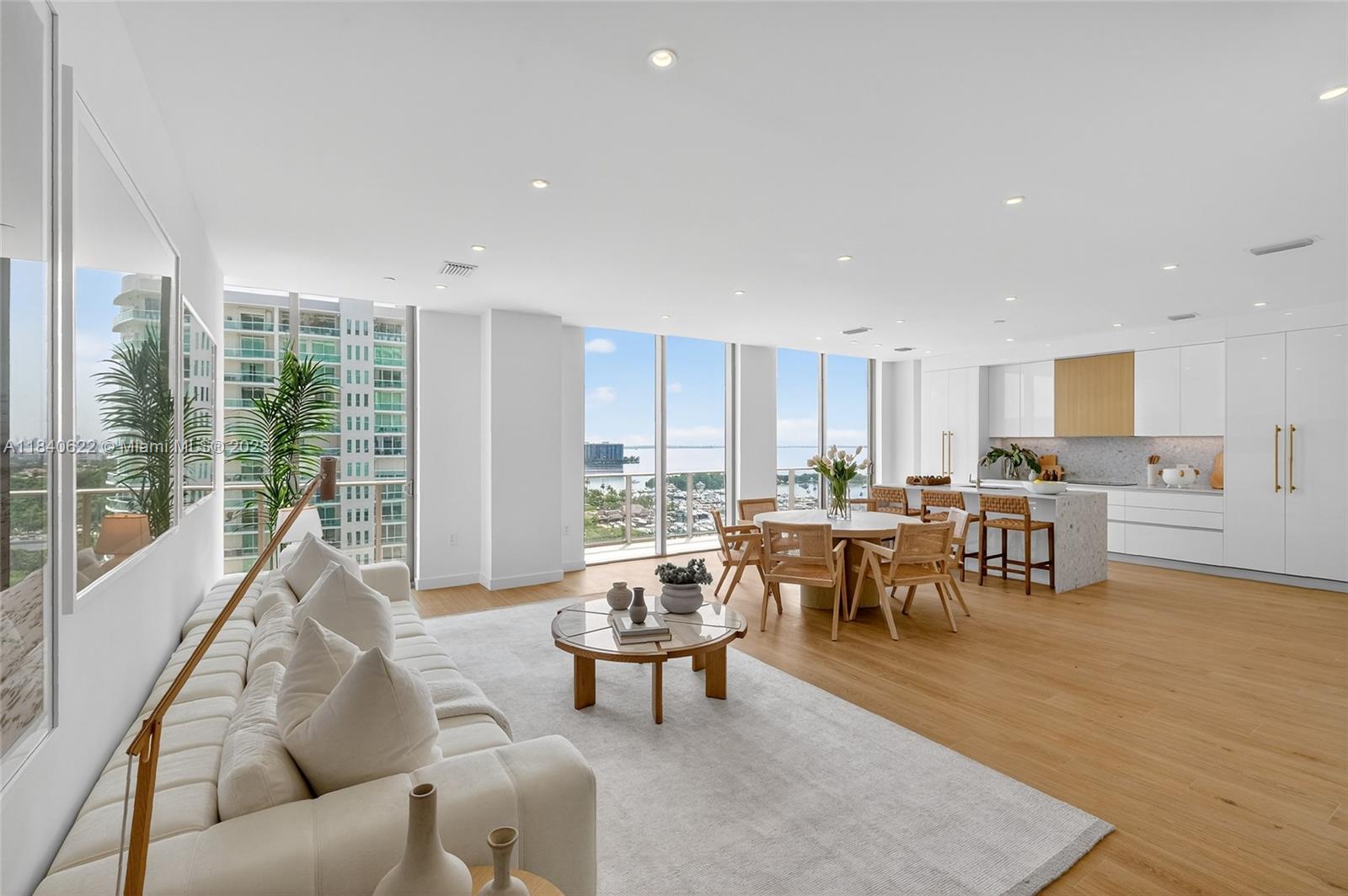 Miami, Florida, 33133, United States, 4 Bedrooms Bedrooms, ,4 BathroomsBathrooms,Residential,For Sale,1898315