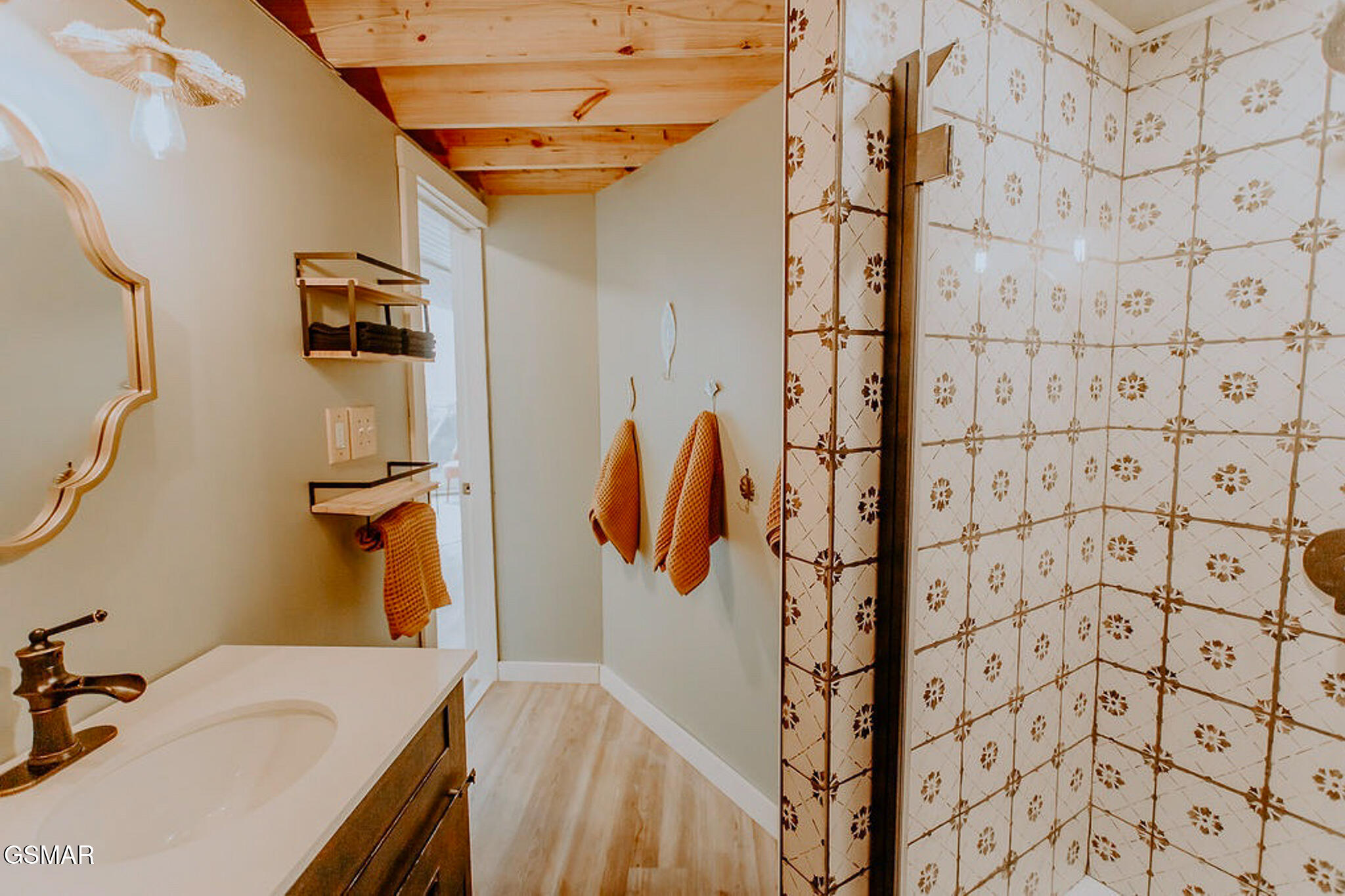 Cosby, Tennessee, 37722, United States, ,Land,For Sale,1978210