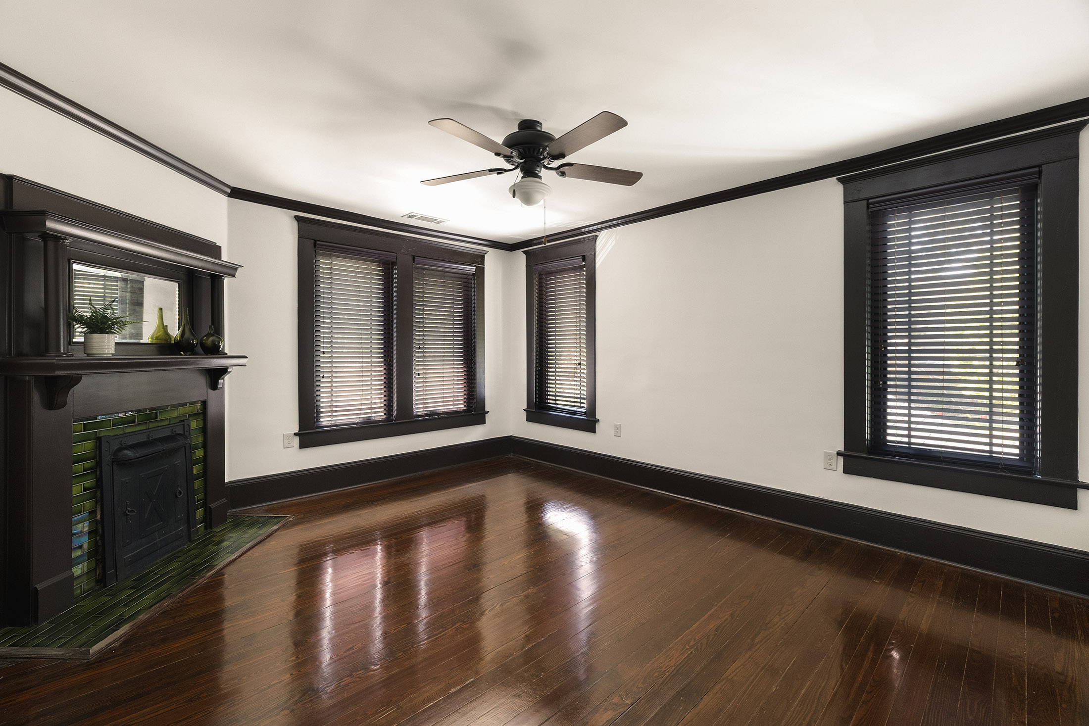  Historic Midtown Charm with a Rare Gated Two-Car Garage - 物件實景
