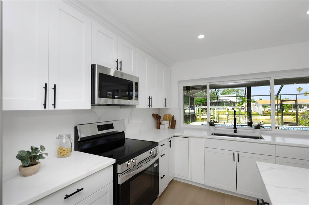 Apollo Beach, Florida, 33572, United States, 3 Bedrooms Bedrooms, ,2 BathroomsBathrooms,Residential,For Sale,1907678